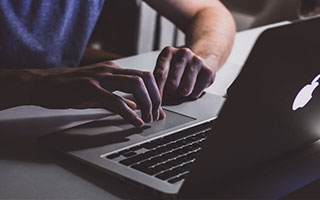 问鼎娱乐-DPOY+顶级策应中锋 小加能够为湖人带来什么？